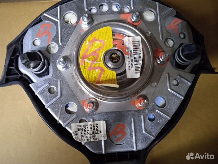 Подушка безопасности рулевая фольцваген пассат б5+