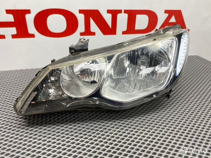 Фара галогеновая левая Honda Civic FD(4Д)