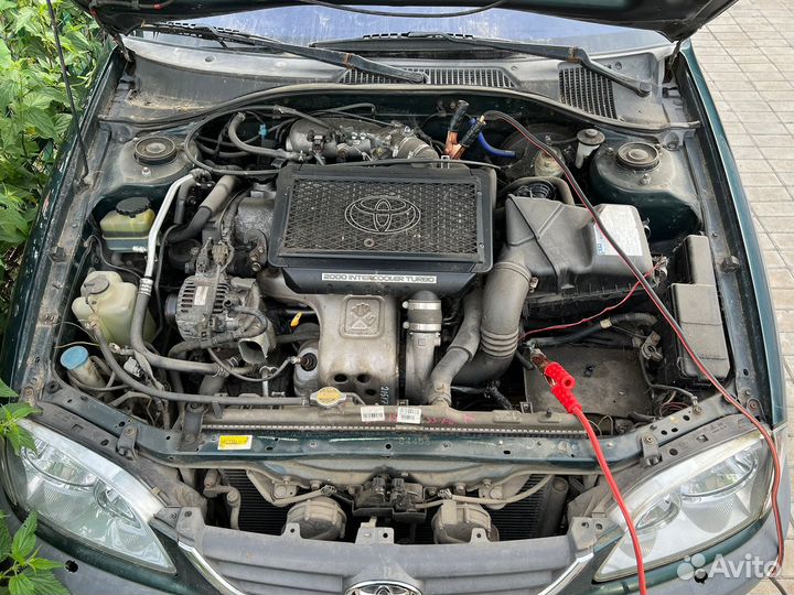Toyota Avensis 2.0 AT, 2001, 303 000 км