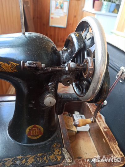 Швейная машина Подольск ручная