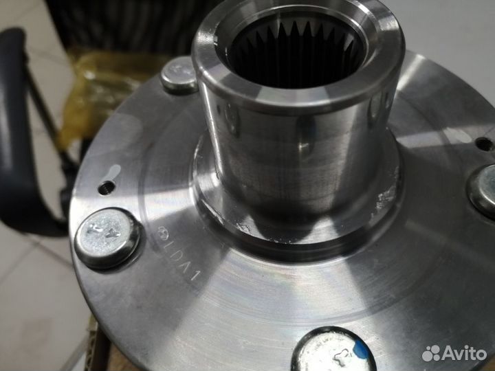 Ступица переднего колеса Хендай айикс35, Ай40