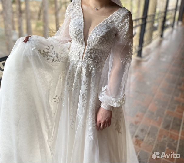 Свадебное платье