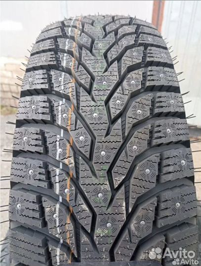 Tracmax X-Privilo S500 235/65 R17 108T