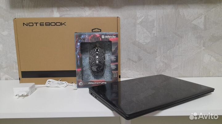 Новый ноутбук в плёнке,IPS-full HD, RAM8GB,12мес