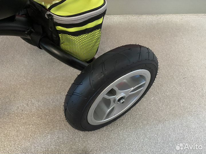 Детский трехколесный велосипед новый