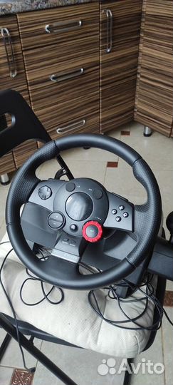 Игровой руль logitech driving force gt