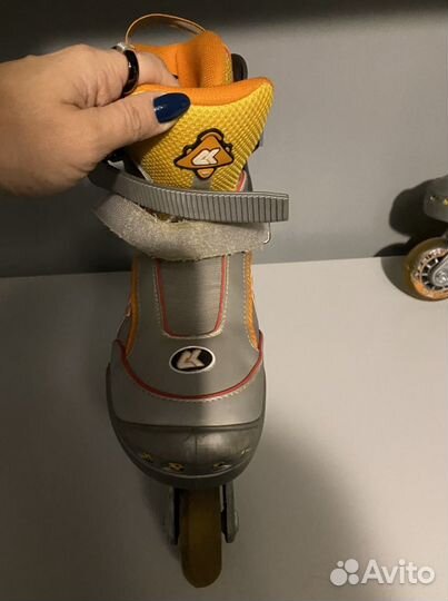 Роликовые коньки