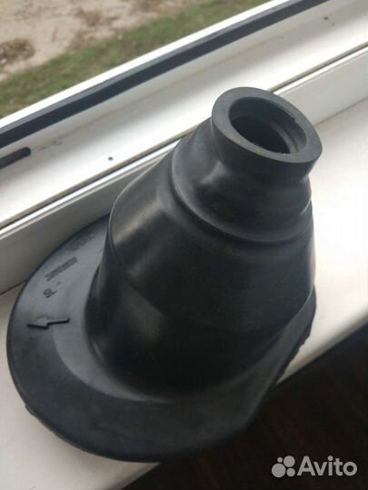 Пыльник рулевой колонки на Рено Лагуна 2