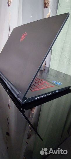 Игровой ноутбук MSI