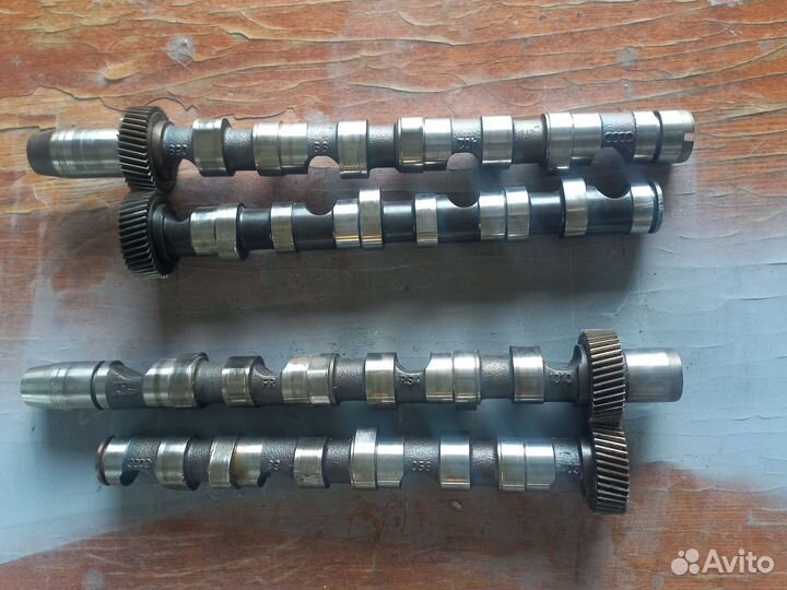 Комплект распредвалов