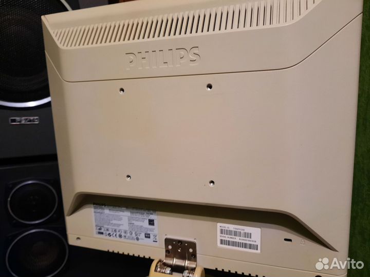 Монитор для компьютера philips