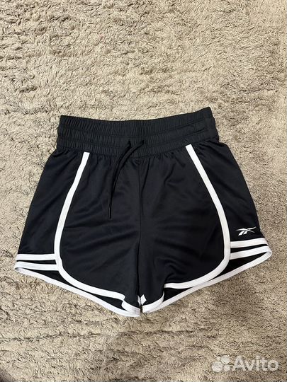 Шорты Reebok женские
