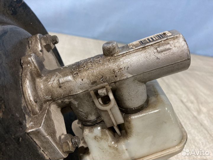 Главный тормозной цилиндр Opel Zafira F75 558000