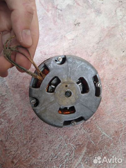 Двигатель от магнитофона ем-6-4-у4