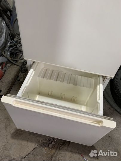 Холодильник Stinol no frost