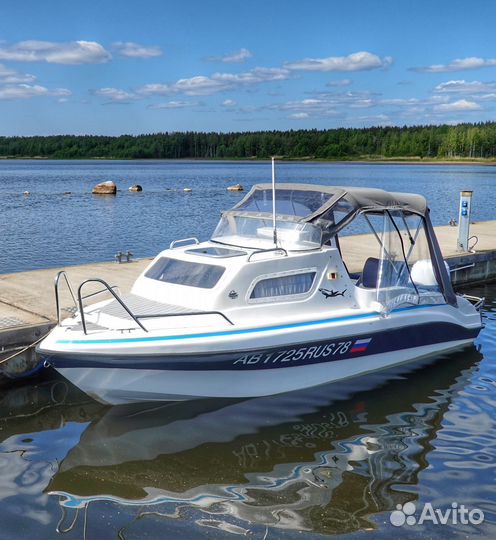 Катер Неман 500 с увеличенной каютой