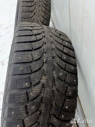 GT Radial Champiro IcePro 235/45 R17 97T