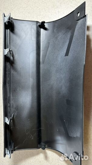 Спойлер заднего бампера средняя часть Lexus LX 570