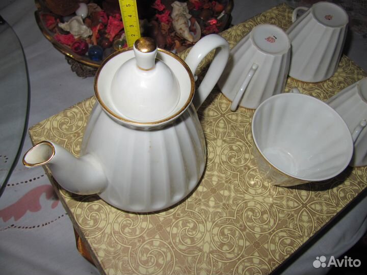 Кофейник и 4 чашки лфз