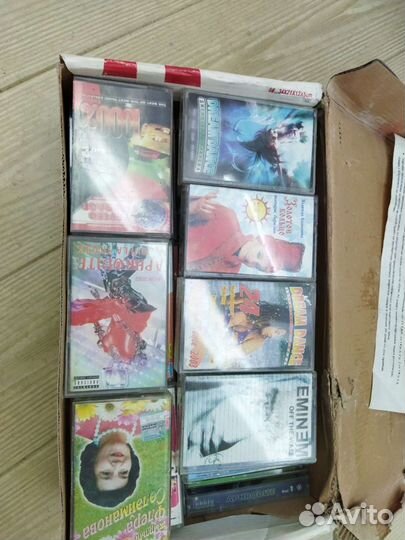 Коробка аудиокассет