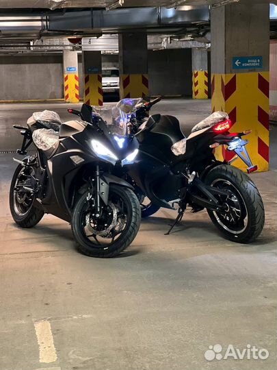 Электромотоцикл Yamaha R3 (в наличии )