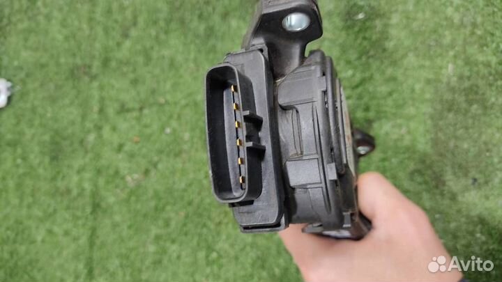 Педаль газа электронная Suzuki Swift 2008