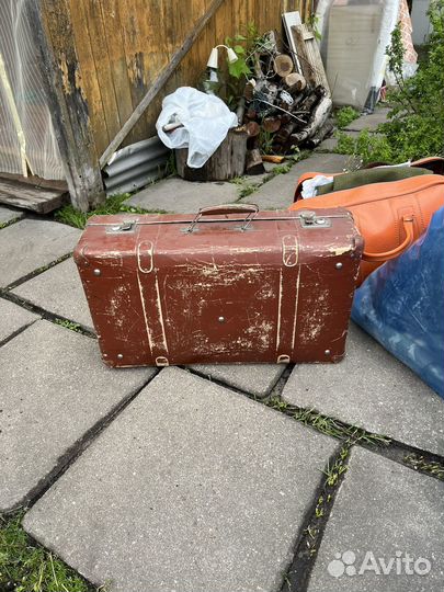 Старинный чемодан