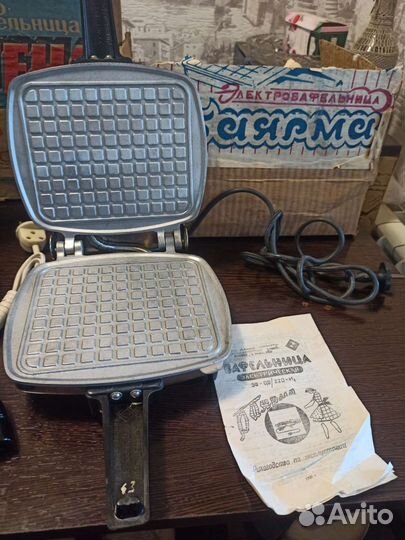 Вафельница СССР электрическая Баярма Сластёна