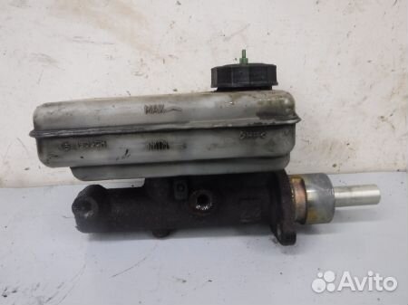 Цилиндр тормозной главный