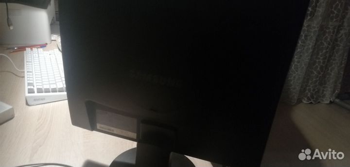 Монитор Samsung syncmaster 943