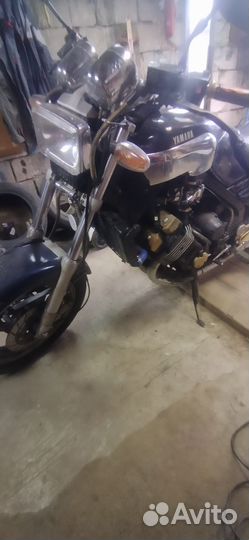 Yamaha FZX750
