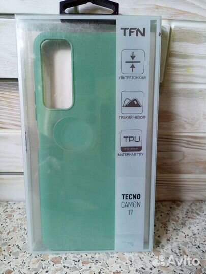 Чехлы на телефон