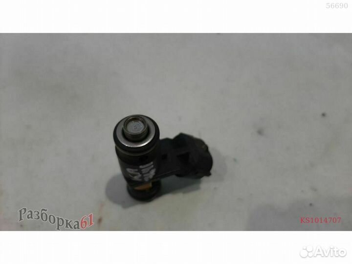 Форсунка топливная skoda fabia 2