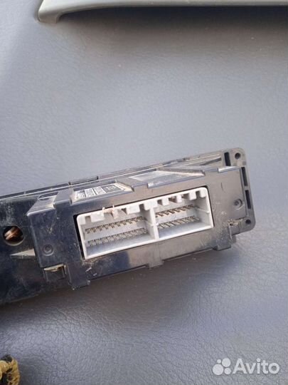 Блок управления климатом Ниссан Санни б14
