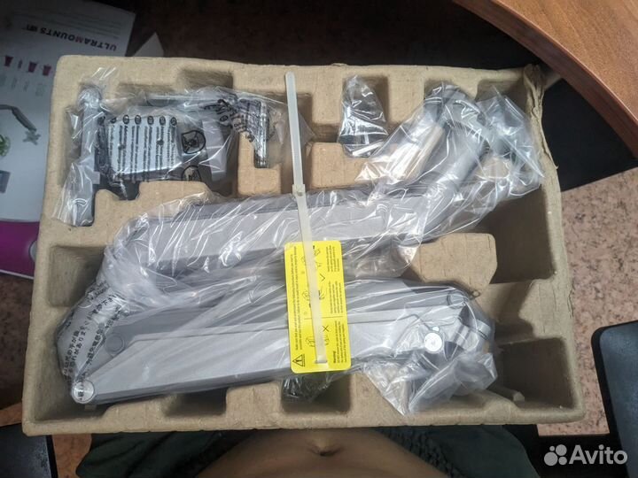 Кронштейн крепление для монитора