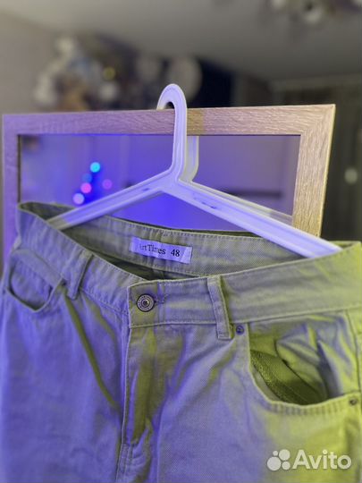 Джинсы широкие зеленые