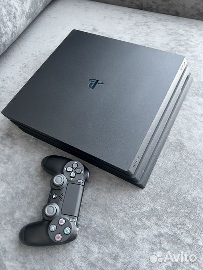 Sony PS 4 Pro 1tb 4K