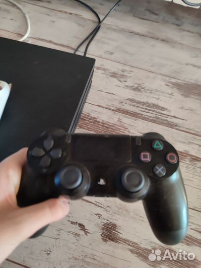 Sony playstation 4 slim 1tb с играми 2 джостика