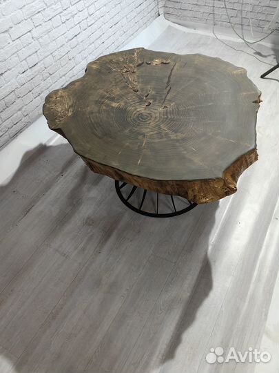 Стол из массива карагача в наличии