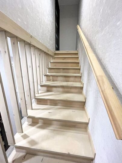 2-к. квартира, 70 м², 1/2 эт.