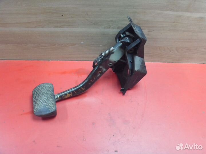 Педаль тормоза 2202903118 Mercedes S (W220)