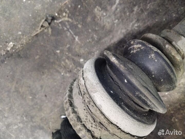 Привод левый Honda Accord CH6 F18B2 2001