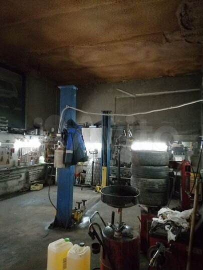 Гараж, > 30 м²