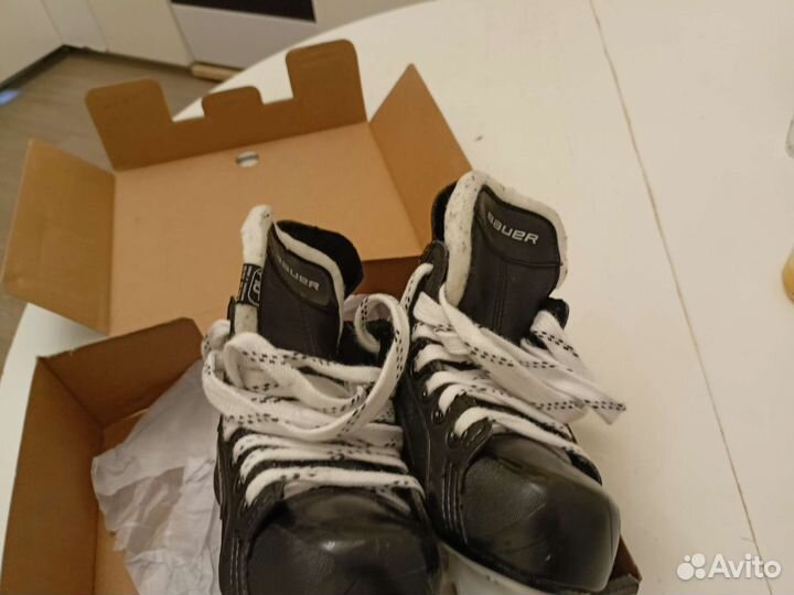 Хоккейные коньки bauer 28 размер