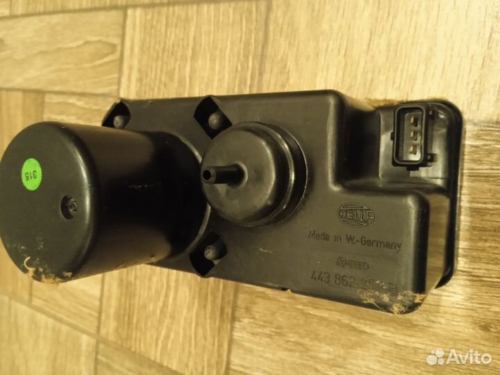 Компрессор центрального замка Audi 100, 200, 80