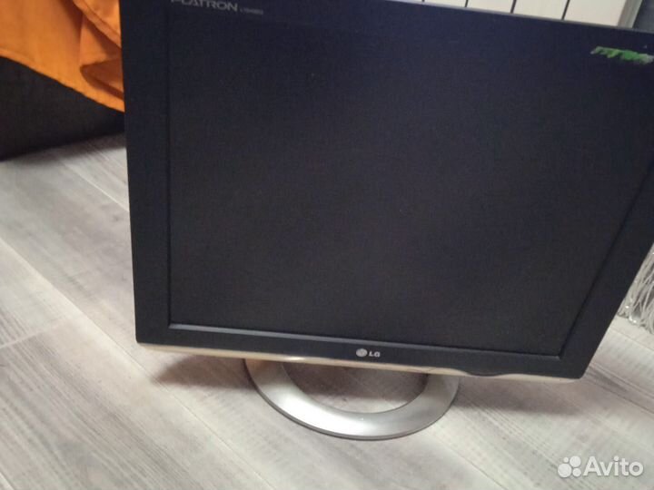 Монитор LG flatron L1940BQ