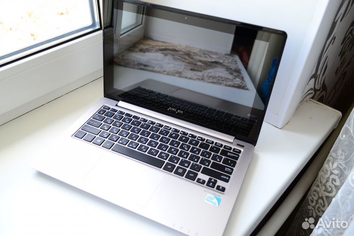 Нетбук сенсорный asus S200E