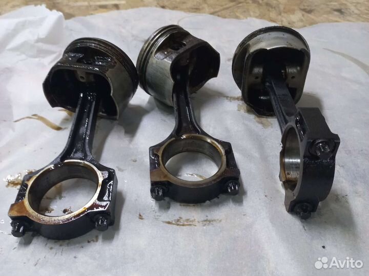 Поршень и шатун ford focus 2 (1.6)