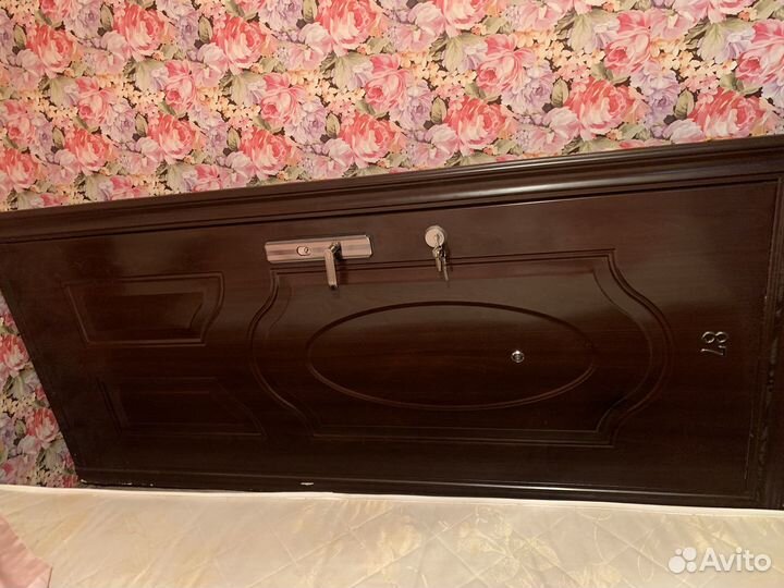 Дверь входная металлическая