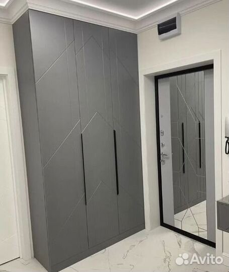 Дизайнерский шкаф